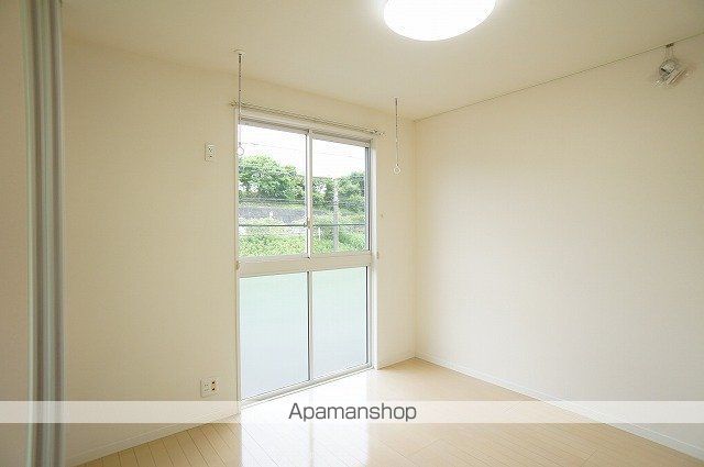 メゾンエコパBの内装写真