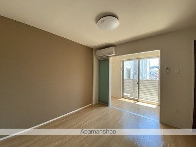 N’ S ARKの内装写真