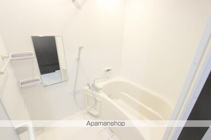 ａｄｅｎｉｕｍ　Ｆｏｒｅｓｔ[1LDK/45.32m2]のバス