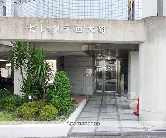 セレクテ西大路の玄関写真