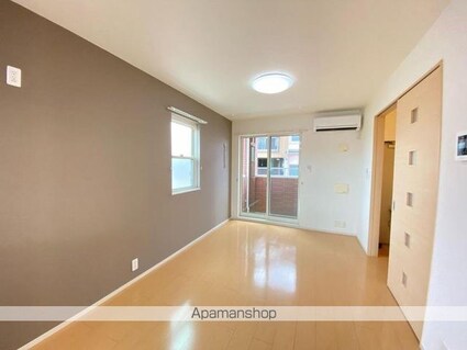 ミルト仏生山Ａ[1LDK/37.76m2]のリビング・居間