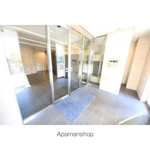 レジディア高岳の玄関写真