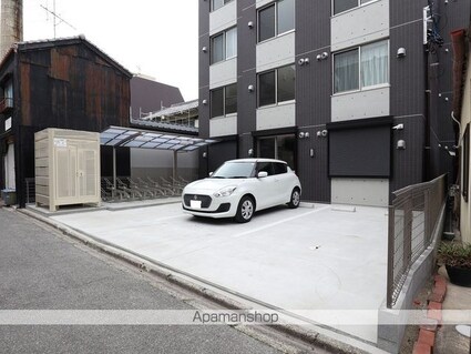 愛知県名古屋市昭和区御器所３丁目[1K/27.09m2]の駐車場