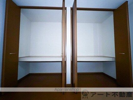 Ｙ．サイレントビレッジ山越[2LDK/55.41m2]の収納