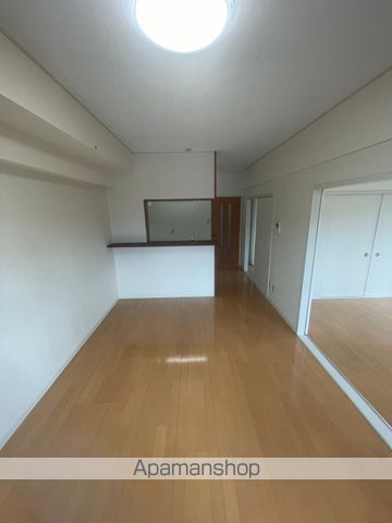 セブン仲田の内装写真