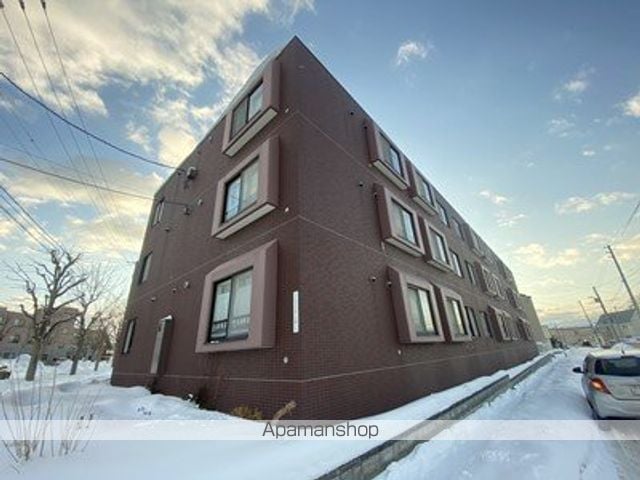 ミュー平岡の外観写真