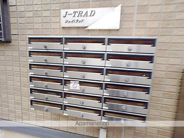 JーTRADの内装写真