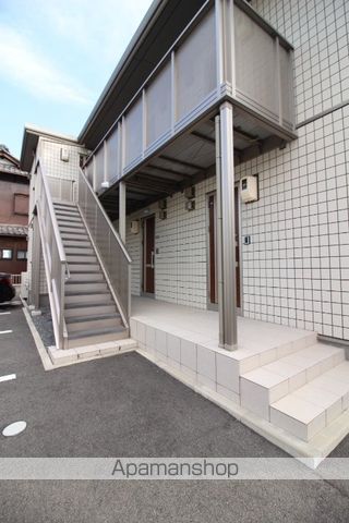 グランシャリオの玄関写真