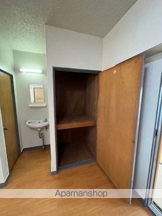 ユウエイマンションⅠ[2DK/42m2]の収納