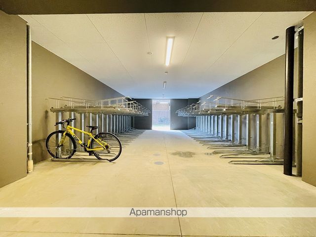 ファステート名古屋駅前アルティスの玄関写真