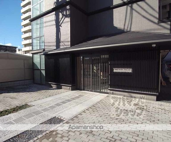 アクアプレイス京都西院の玄関写真