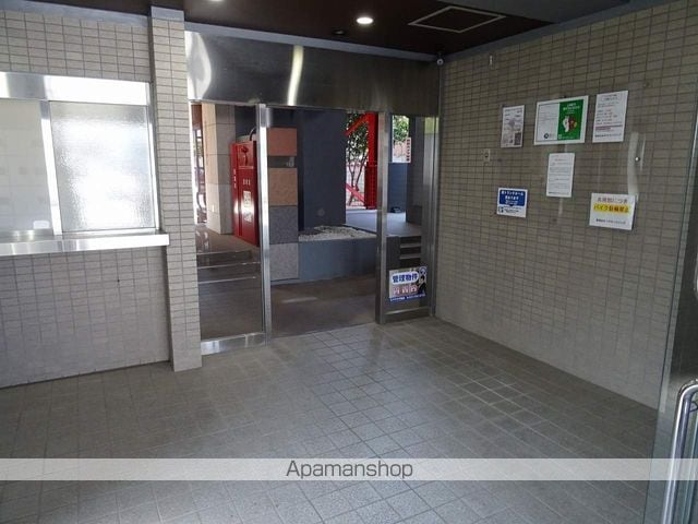 パレスRX大和町の玄関写真