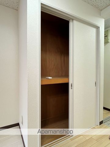 ベルハウス和地山Aの内装写真