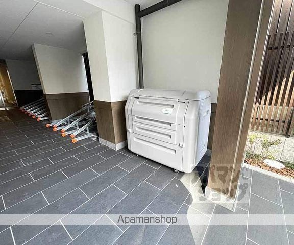 PEACE WELL四条の外観写真