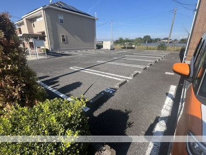 レジデンスさくらⅡ[2DK/42.98m2]の駐車場