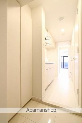 東京都新宿区大久保１丁目[1K/25.02m2]の玄関