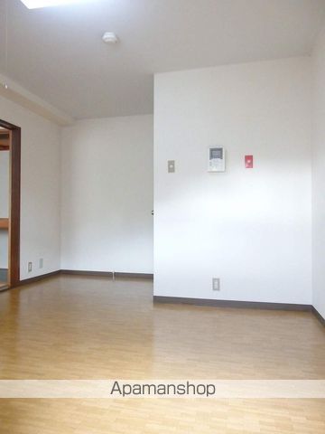 リベルティ大通の内装写真