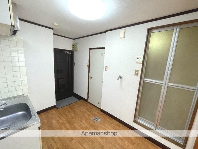 ホワイトパレス宮内の内装写真