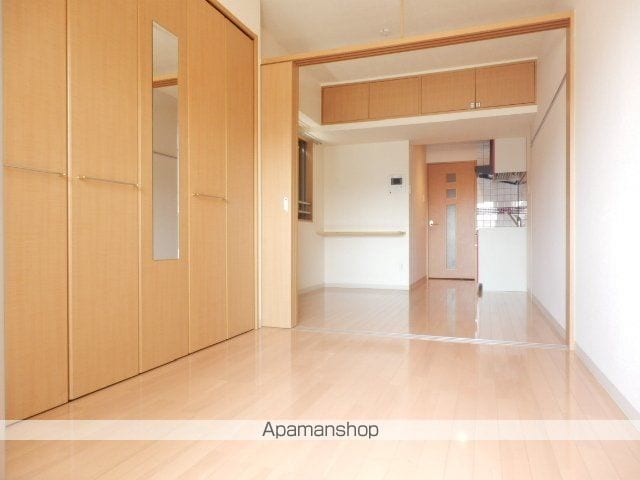 NO.55 WES−PROJECT55博多の内装写真