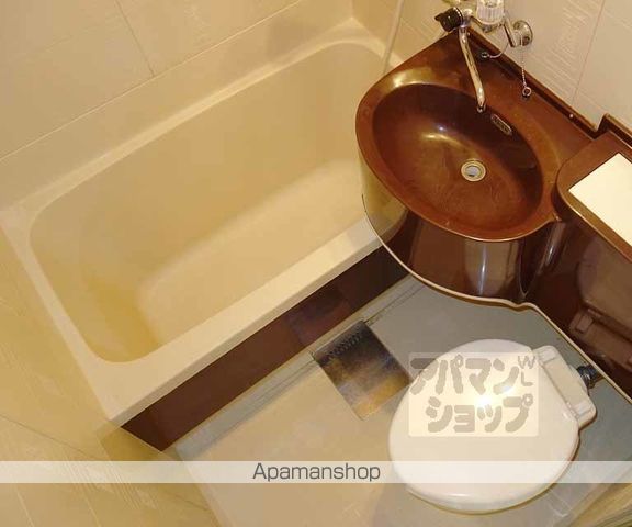 ボックス七条の内装写真