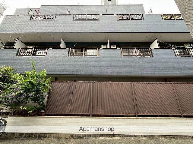 ロイヤル小路の外観写真