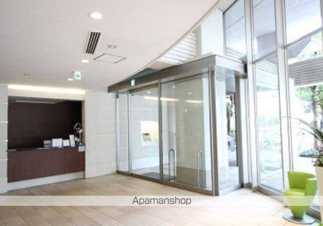 カスタリアタワー品川シーサイドの玄関写真