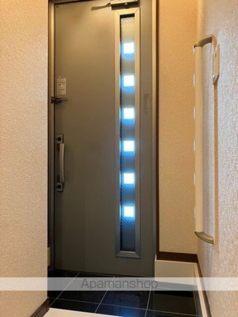 下高井戸戸建[2SLDK/74.52m2]の玄関