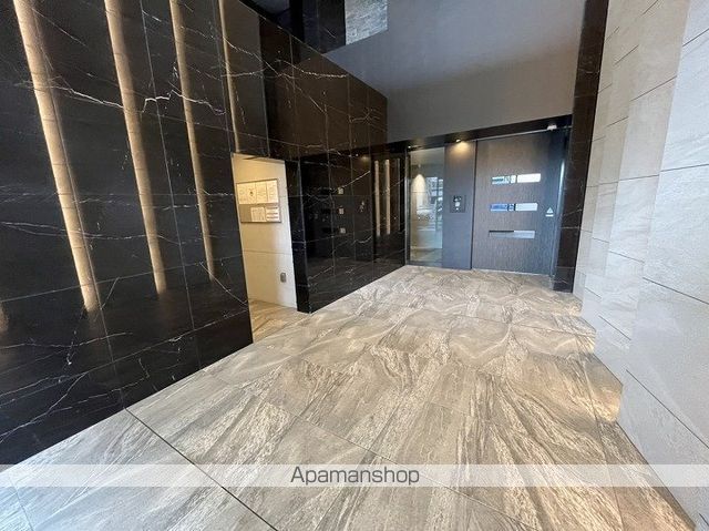 SーRESIDENCE高井田CENTRALの玄関写真