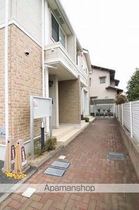 フリーデ・ポライトリー[1R/32.9m2]のエントランス1