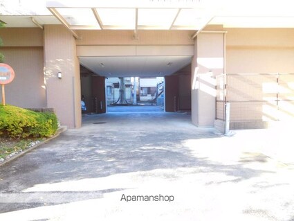 ラフィーネ阿佐谷[1LDK/48.4m2]の駐車場