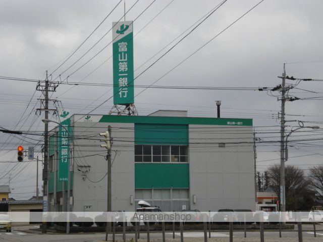 グレイシャスの周辺写真