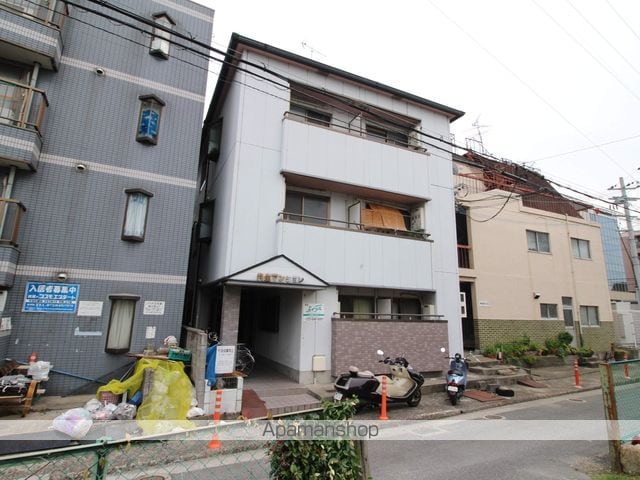 共生マンションの外観写真