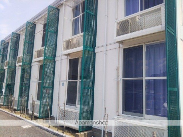 レオパレスムラヤマの外観写真