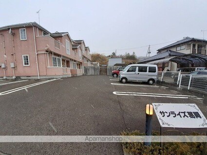 サンライズ葛岡[2DK/42.77m2]の駐車場