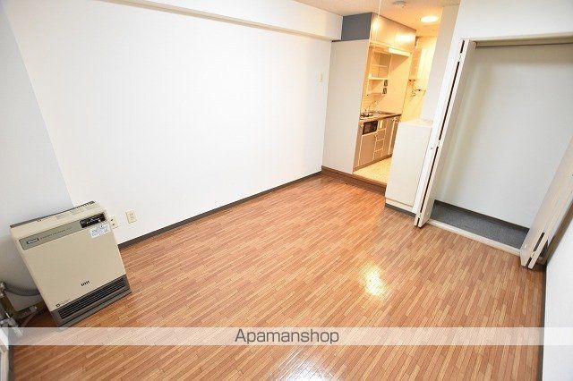 メゾンクレスト北大前IIの内装写真