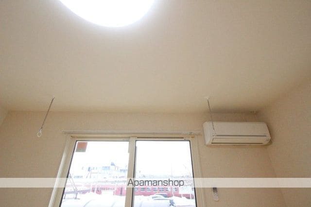 LOGOSの内装写真