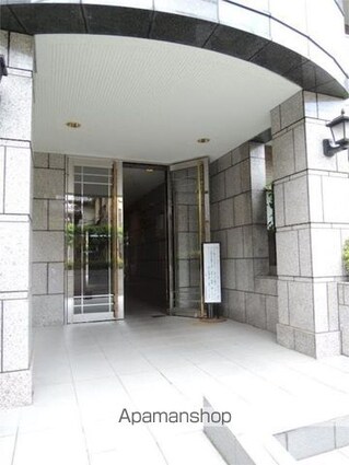 日神パレステージ新宿御苑[1K/17.68m2]のエントランス