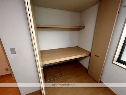メゾン・ベレオＡ棟[2LDK/53.87m2]の収納
