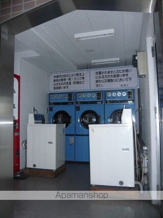 イーマックス柏崎[2LDK/60.6m2]の共用部2