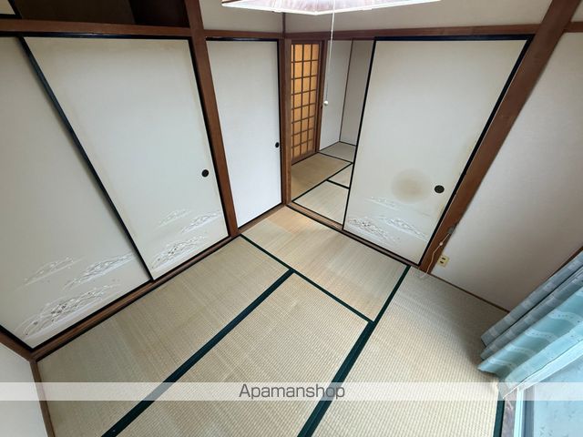 秀栄マンションの内装写真