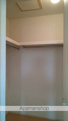 モンテ・グリシーヌ[2LDK/60.14m2]の収納