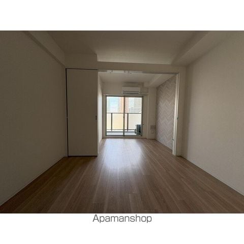 コンフォリア・リヴ淡路町一丁目の内装写真