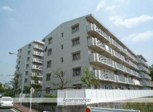 ヒルズ南戸塚3号棟の外観写真