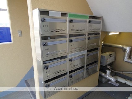 ライブリー上杉[1K/24m2]のエントランス