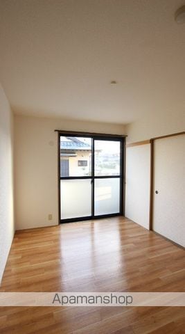 ロイヤルコート鷲巣壱番館の内装写真