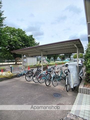 シャルマン二瀬の玄関写真