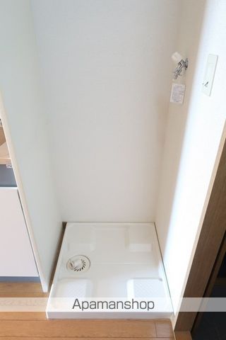 サンプラスIIIの周辺写真