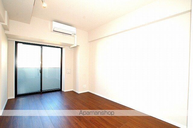 東京都新宿区下宮比町[1K/25.65m2]のリビング・居間
