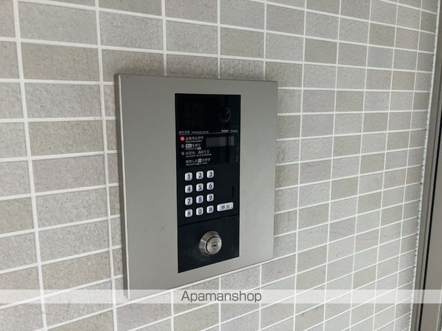 グラシア三川の玄関写真
