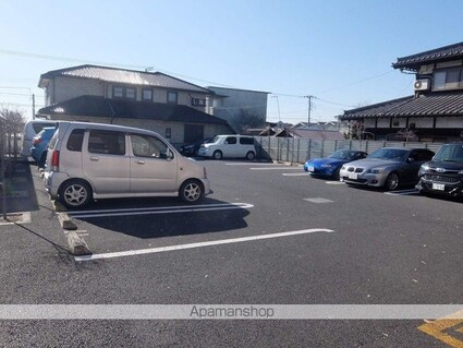 ヴァン　ヴェール[1K/29.38m2]の駐車場1